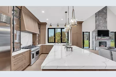 525  Maple St, Lake Geneva, WI 53147 - Photo 17