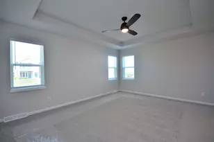 704 Winterberry Dr, Waukesha, WI 53188 - Photo 23