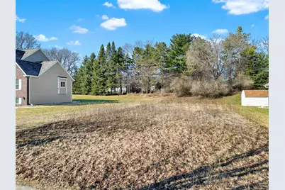 1503  Red Oak Dr, Hartford, WI 53027 - Photo 5