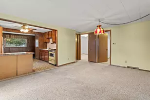 W6709 Lake Shore Circle, Sugar Creek, WI 53121 - Photo 11