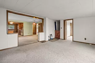 W6709 Lake Shore Circle, Sugar Creek, WI 53121 - Photo 15