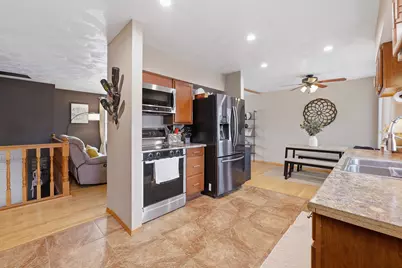 626  Vine St, Fond du Lac, WI 54935 - Photo 7