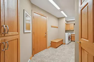 221 Crystal Dr, Hartland, WI 53029 - Photo 49