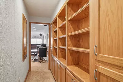 221  Crystal Dr, Hartland, WI 53029 - Photo 39