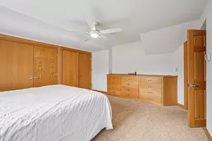 221 Crystal Dr, Hartland, WI 53029 - Photo 47