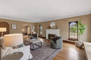 4685 N Woodburn St, Whitefish Bay, WI 53211 - Photo 5