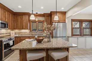 4685 N Woodburn St, Whitefish Bay, WI 53211 - Photo 15