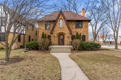 4685 N Woodburn St, Whitefish Bay, WI 53211 - Photo 39