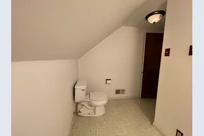 2214 S 17th St, Sheboygan, WI 53081 - Photo 9