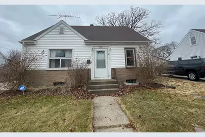 2214 S 17th St, Sheboygan, WI 53081 - Photo 1