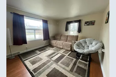 2214 S 17th St, Sheboygan, WI 53081 - Photo 3