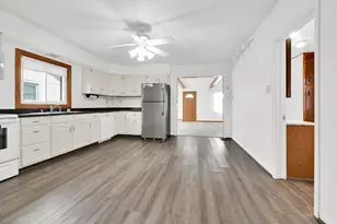 1729 Madison Ave, South Milwaukee, WI 53172 - Photo 3