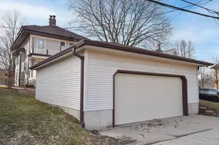 139 N 8th Ave, West Bend, WI 53095 - Photo 23