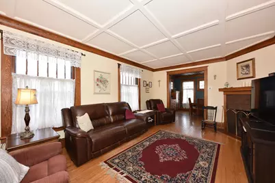 139 N 8th Ave, West Bend, WI 53095 - Photo 5