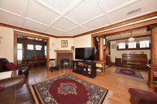 139 N 8th Ave, West Bend, WI 53095 - Photo 7