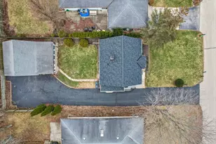 6463 N Garden Grove Ln, Glendale, WI 53209 - Photo 35