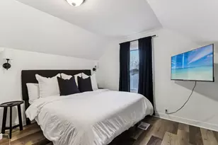 6463 N Garden Grove Ln, Glendale, WI 53209 - Photo 23