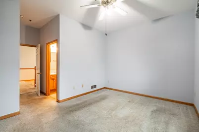 2412  Fox River Pkwy #G, Waukesha, WI 53189 - Photo 17