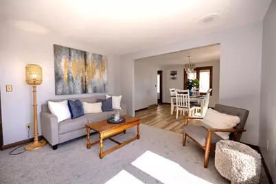 772  Brookwood Cir, Hobart, WI 54155 - Photo 9