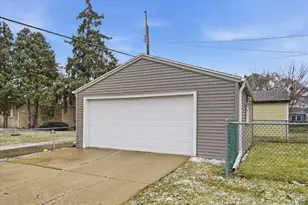 4380 N 51st Blvd, Milwaukee, WI 53216 - Photo 21