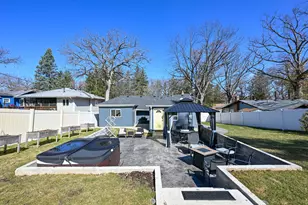 W145 Hilltop Rd, Bloomfield, WI 53128 - Photo 31