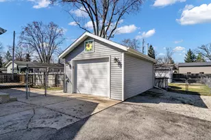 2420 Marshall Square, Racine, WI 53139 - Photo 43