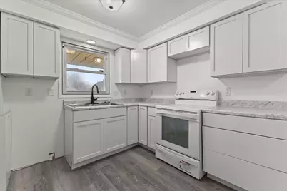 1625  Monroe Ave, South Milwaukee, WI 53172 - Photo 11