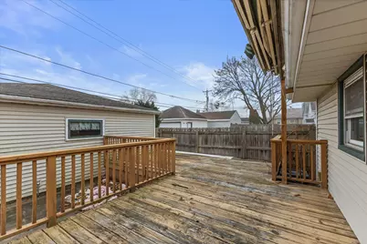 1625  Monroe Ave, South Milwaukee, WI 53172 - Photo 9