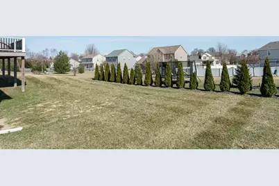 727  Belmont Dr, Watertown, WI 53094 - Photo 5