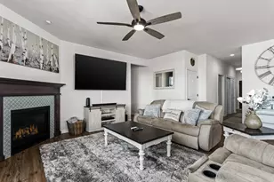 727 Belmont Dr, Watertown, WI 53094 - Photo 13