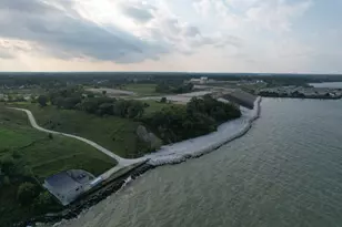 9437 S Cypress Pl, Oak Creek, WI 53154 - Photo 1