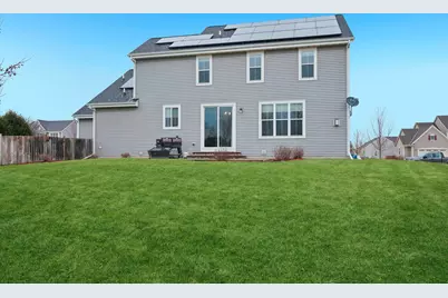 609  Westlawn Ave, Mukwonago, WI 53149 - Photo 5