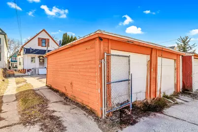 2123 S 14th St, Milwaukee, WI 53215 - Photo 23