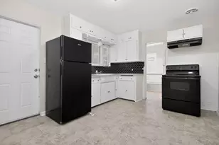 3956 N 75th St, Milwaukee, WI 53216 - Photo 9