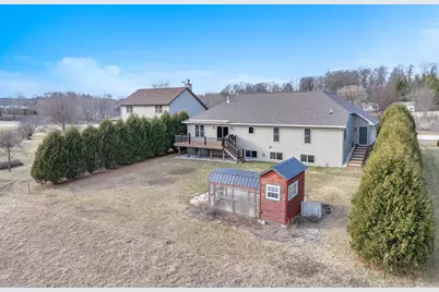 1515  Hummingbird Ln, Plymouth, WI 53073 - Photo 31