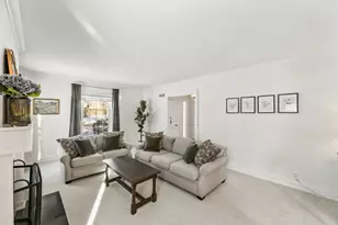 4400 N Wildwood Ave, Shorewood, WI 53211 - Photo 7