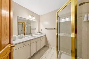 150 Bunker Hill Dr, Brookfield, WI 53005 - Photo 15