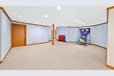 150  Bunker Hill Dr, Brookfield, WI 53005 - Photo 27