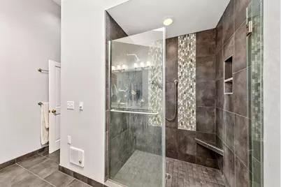 150  Bunker Hill Dr, Brookfield, WI 53005 - Photo 19