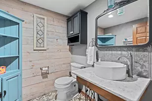 W296S2982 Molly Ln, Genesee, WI 53188 - Photo 17