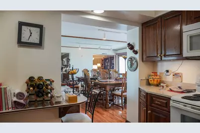 2525 S Shore Dr #22F, Milwaukee, WI 53207 - Photo 13