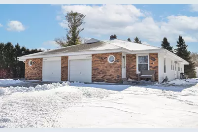 N101W15725  Council Bluffs Dr, Germantown, WI 53022 - Photo 27