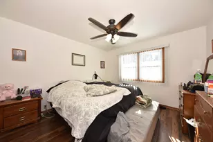 N101W15725 Council Bluffs Dr, Germantown, WI 53022 - Photo 9
