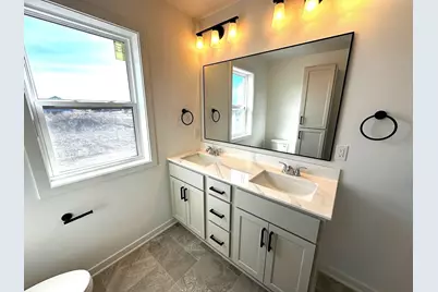 1067  Fairway Ct, Sheboygan Falls, WI 53085 - Photo 11