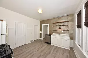 2545 N Pierce St, Milwaukee, WI 53212 - Photo 11