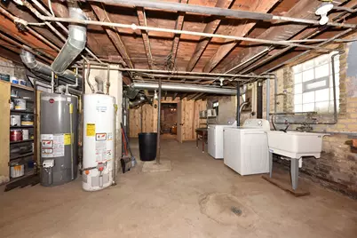 2545 N Pierce St, Milwaukee, WI 53212 - Photo 27