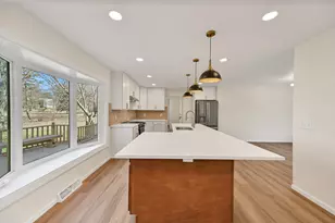 20300 Yorktown Ct, Brookfield, WI 53045 - Photo 11