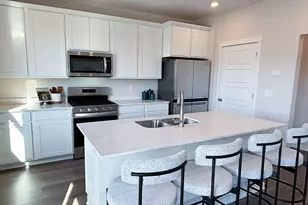 546 Freedom Trail, Burlington, WI 53105 - Photo 7