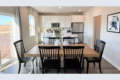 546  Freedom Trl, Burlington, WI 53105 - Photo 5