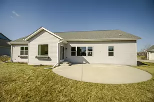 401 90th St, Racine, WI 53406 - Photo 33